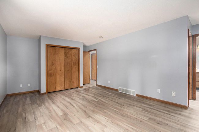 1067 Aspen Dr, Condo with 3 bedrooms, 3 bathrooms and null parking in Norton Shores MI | Image 9