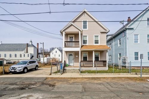 20 E School St, West Springfield, MA, 01089-3934 | Card Image