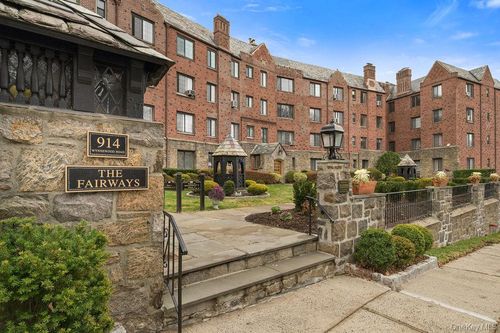 ll4-914 Wynnewood Rd, Pelham, NY, 10803-3050 | Card Image