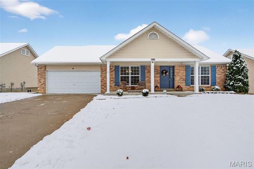 1005 Park Charles Blvd S, Saint Peters, MO, 63376-3117 | Card Image