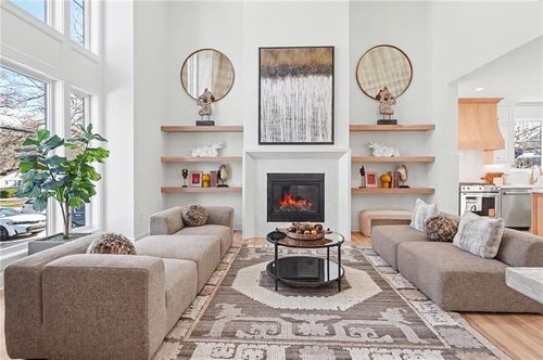 5311 W 71st Ter, Prairie Village, KS, 66208-2336 | Card Image