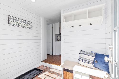 14 Carter Ln, East Quogue, NY, 11942-4335 | Card Image