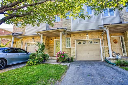 2-25 Ivybridge Dr, Hamilton, ON, L8E0A5 | Card Image