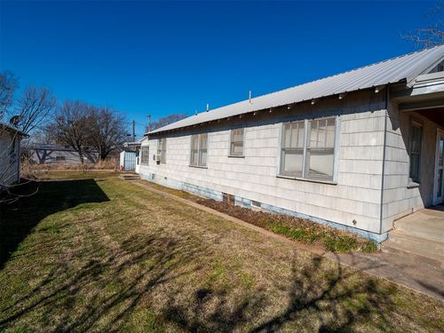 607 Brunson Ave, Prague, OK, 74864-5005 | Card Image