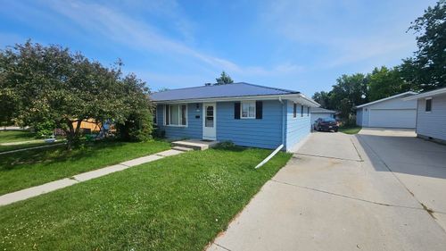 1319 Greenfield Ave, Sheboygan, WI, 53081-7260 | Card Image