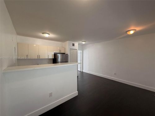 5-1040 Nw 3rd Ave, North Miami, FL, 33136-3353 | Card Image