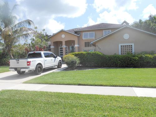 2158 Portland Ave, Wellington, FL, 33414-8007 | Card Image