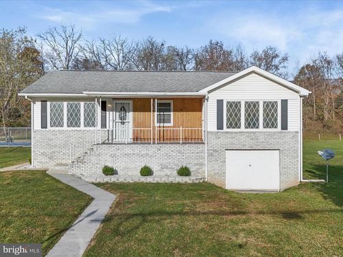 245 Doe St, Keyser, WV, 26726-7211 | Card Image