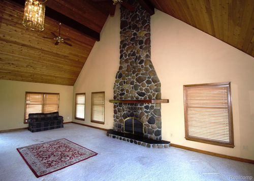 23049 27 Mile Rd, Ray, MI, 48096-3900 | Card Image