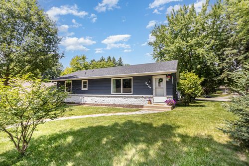 5783 Upper 183rd St W, Farmington, MN, 55024-8105 | Card Image