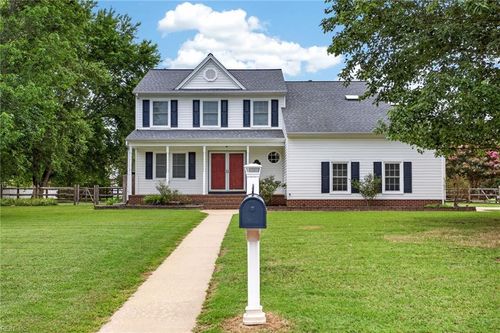 200 Winchester Pl, Smithfield, VA, 23430-6008 | Card Image