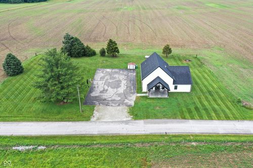 7975 New Harmony Rd, Martinsville, IN, 46151-9810 | Card Image
