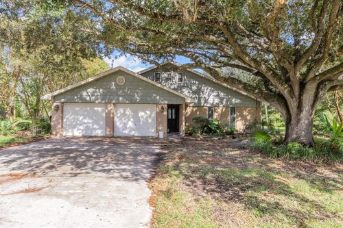 11521 Country Ln, Beaumont, TX, 77705-7241 | Card Image