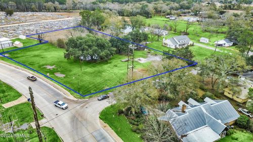 903 Evangeline Hwy, Jennings, LA, 70546 | Card Image