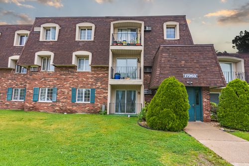 apt-102-17963 Amherst Ct, Country Club Hills, IL, 60478-5146 | Card Image