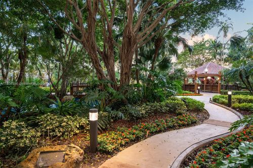 apt-412-2000 Towerside Ter, Miami, FL, 33138-2223 | Card Image