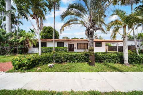 19402 Ne 19th Ct, Miami, FL, 33179-3608 | Card Image