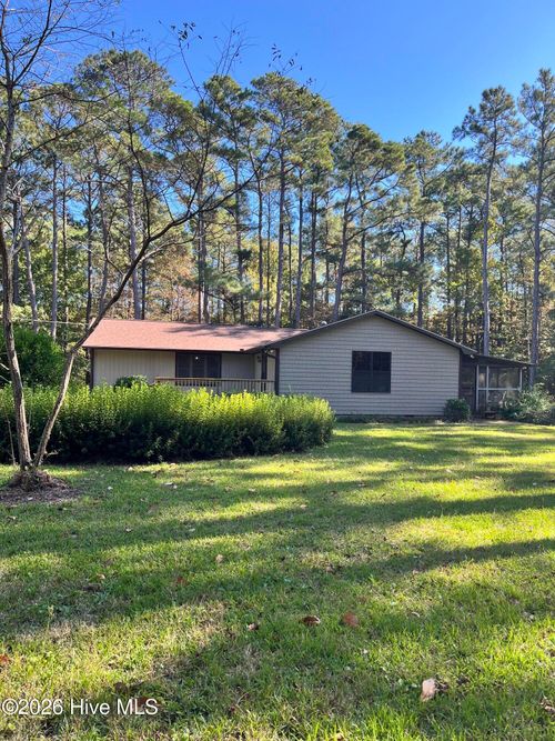 227 Pigott Rd, Gloucester, NC, 28528-9343 | Card Image