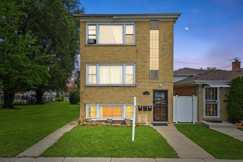 7524 W 63rd Pl, Summit, IL, 60501-1804 | Card Image