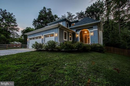 9814 Fernwood Rd, BETHESDA, MD, 20817-1512 | Card Image
