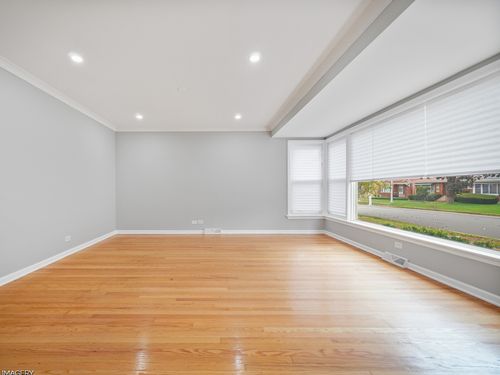 14430 S Lowe Ave, Riverdale, IL, 60827-2624 | Card Image