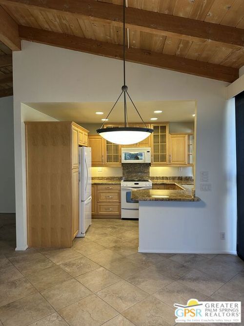 867 N Calle De Pinos, Palm Springs, CA, 92262 | Card Image
