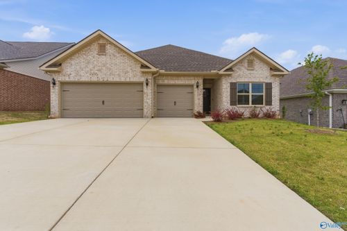 186 Pennington Ave, Huntsville, AL, 35811-8143 | Card Image