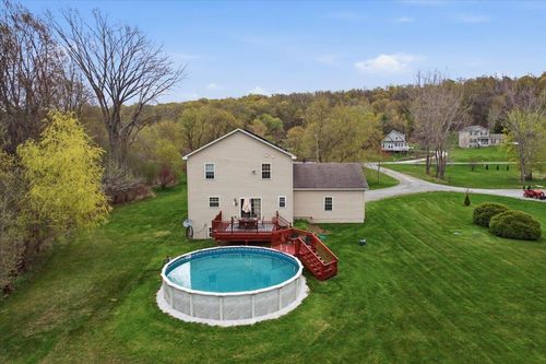 50 Ouellet Dr, Saint Albans, VT, 05478-7302 | Card Image