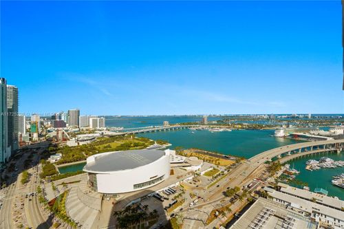 3207-398 Ne 5th St, Miami, FL, 33132-2132 | Card Image