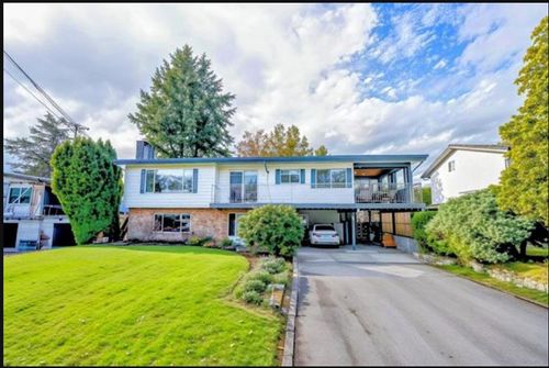7735 112 St, Delta, BC, V4C4V9 | Card Image