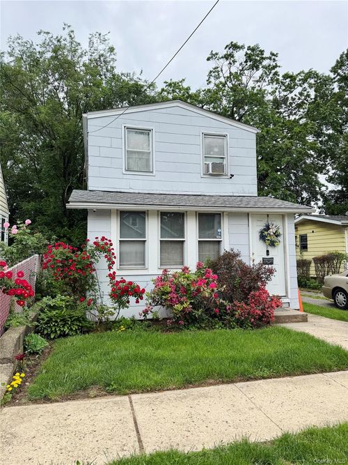 12128 Benton Street, New York, NY, 11413 | Card Image