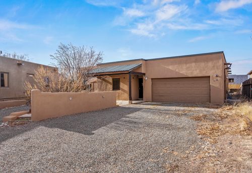 7616 Mesa Del Oro Lane, Santa Fe, NM, 87507 | Card Image