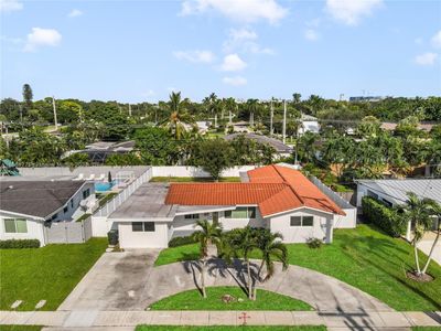 28 Sw 9th Ave, House other with 4 bedrooms, 2 bathrooms and null parking in Boca Raton FL | Image 2