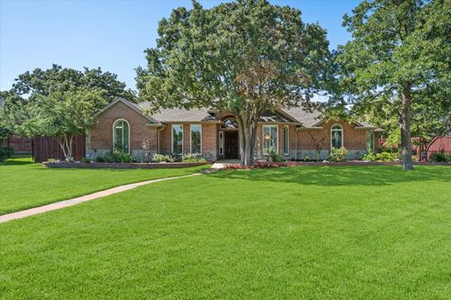 918 Shady Creek Dr, Kennedale, TX, 76060-5494 | Card Image