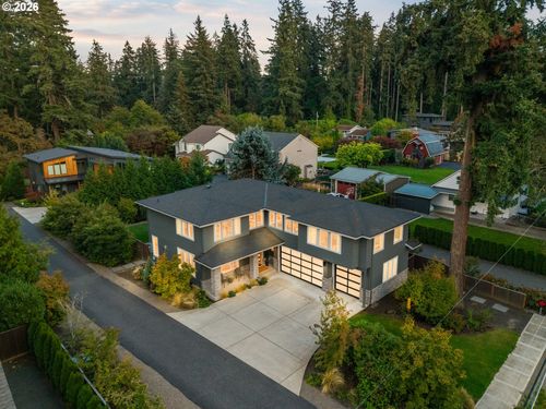 15986 Parker Rd, Lake Oswego, OR, 97035-4032 | Card Image