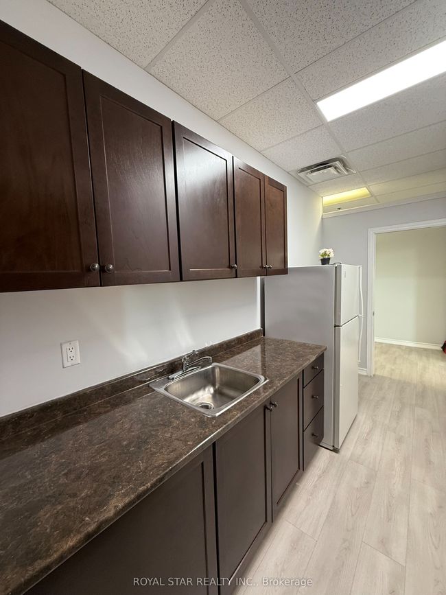 201 - 2970 Drew Rd, Home with 0 bedrooms, 0 bathrooms and null parking in Mississauga ON | Image 11