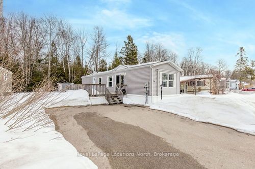 89 Georgian Glen Dr, Wasaga Beach, ON, L9Z1K8 | Card Image
