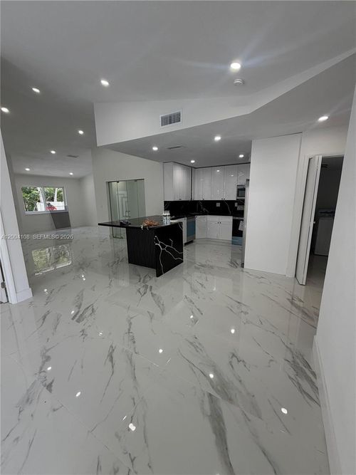 8981 Sw 5th Ln, Miami, FL, 33174-2334 | Card Image