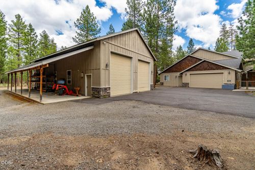52174 Foxtail Rd, La Pine, OR, 97739-9564 | Card Image