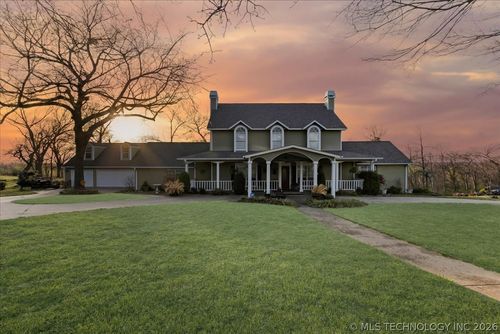22972 Woodridge Dr, Claremore, OK, 74019-1813 | Card Image