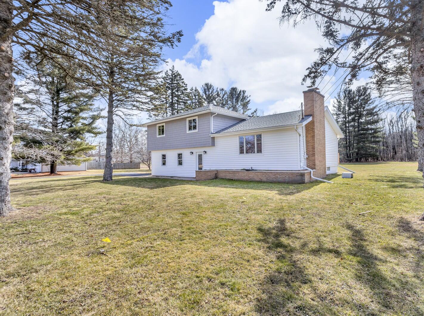 Catherine St, Jackson, MI 49203