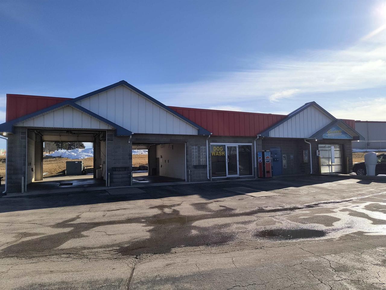50 Eastside Rd, Platteville, WI 53818