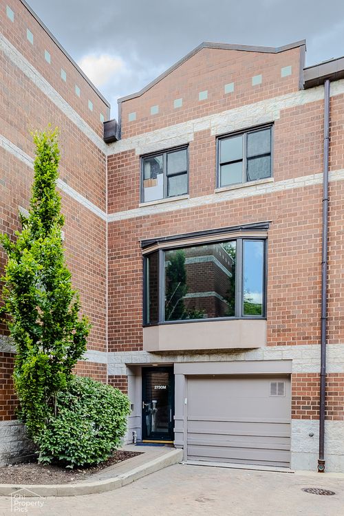 m-2730 Greenview Ave, Chicago, IL, 60614-1131 | Card Image