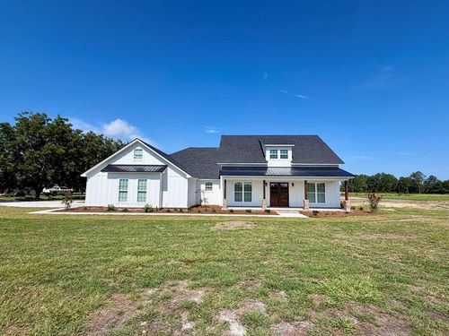 12 Lakeview Cir, Nashville, GA, 31639-6300 | Card Image