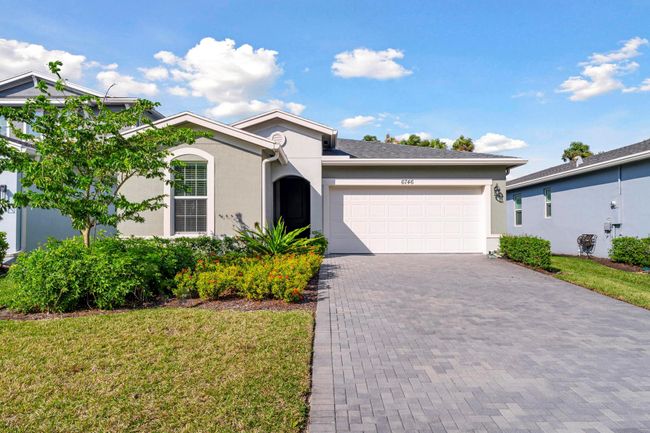 6746 Pointe Of Woods Drive, House other with 3 bedrooms, 2 bathrooms and null parking in West Palm Beach FL | Image 1