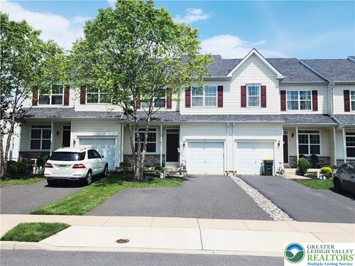 950 King Way, BREINIGSVILLE, PA, 18031-1484 | Card Image
