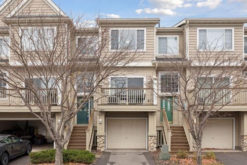 13871 54th Ave N, Plymouth, MN, 55446-1651 | Card Image