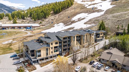 501-680 S Cache, Jackson, WY, 83001 | Card Image
