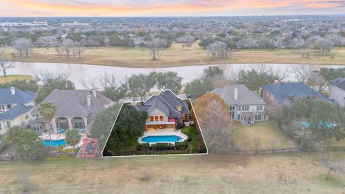 7322 Greatwood Lake Dr, Sugar Land, TX, 77479-6303 | Card Image