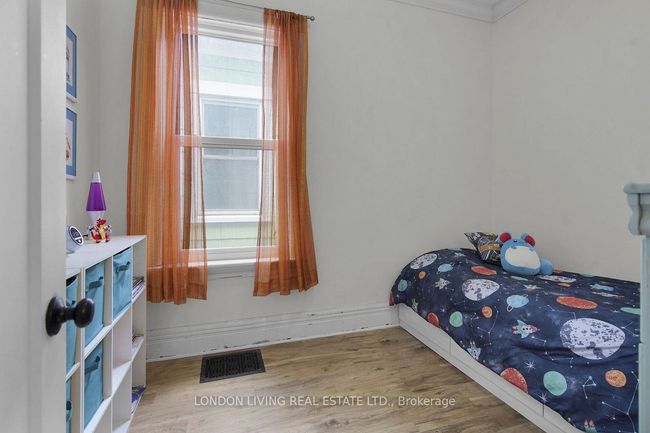 718 William St, House other with 3 bedrooms, 1 bathrooms and 3 parking in London ON | Image 10